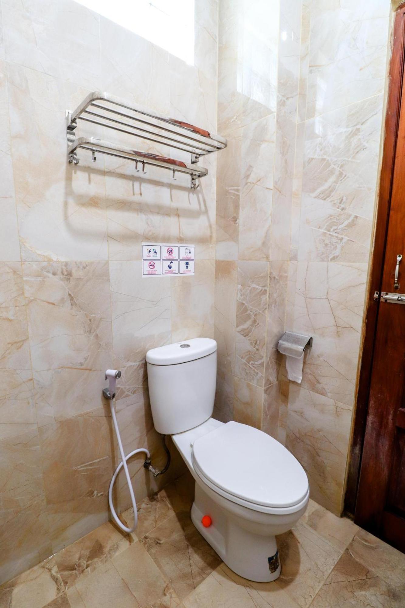 Safara Hotel 2*